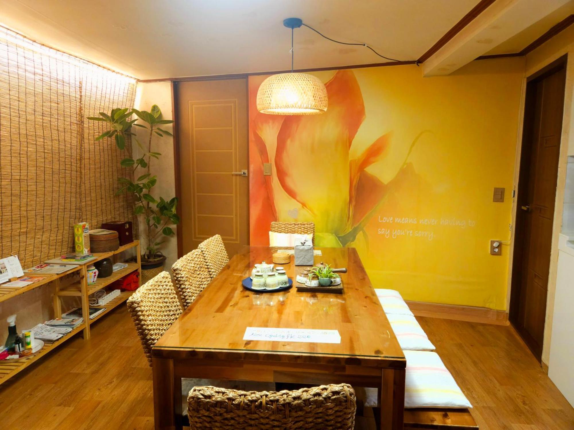 Lydia Craft Guesthouse Сеул Екстериор снимка