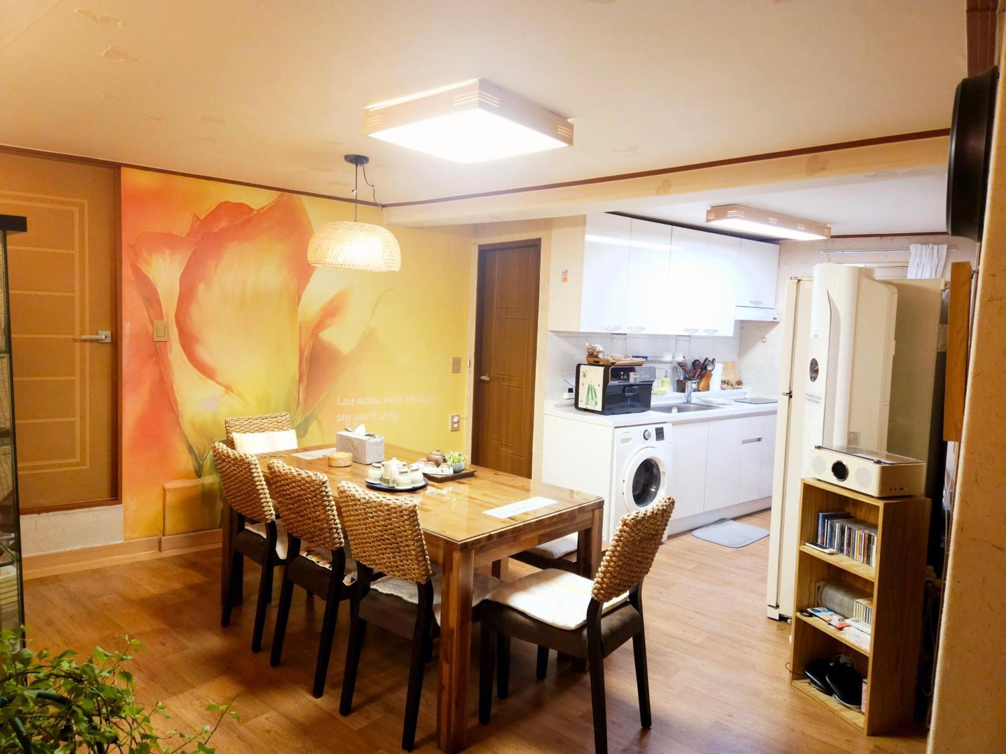 Lydia Craft Guesthouse Сеул Екстериор снимка