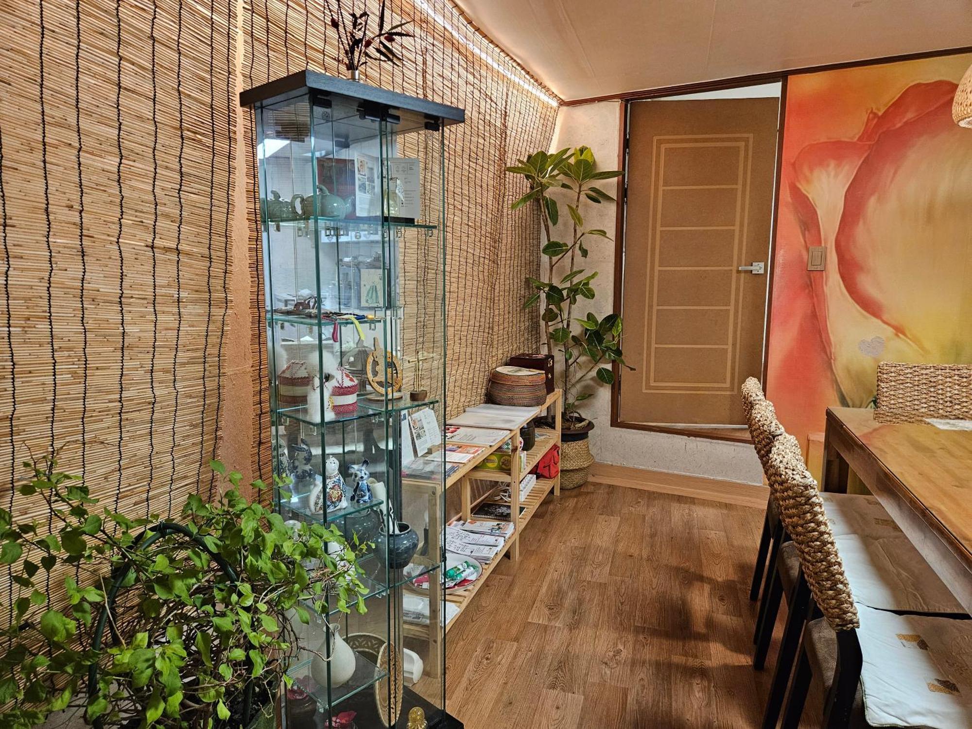 Lydia Craft Guesthouse Сеул Екстериор снимка