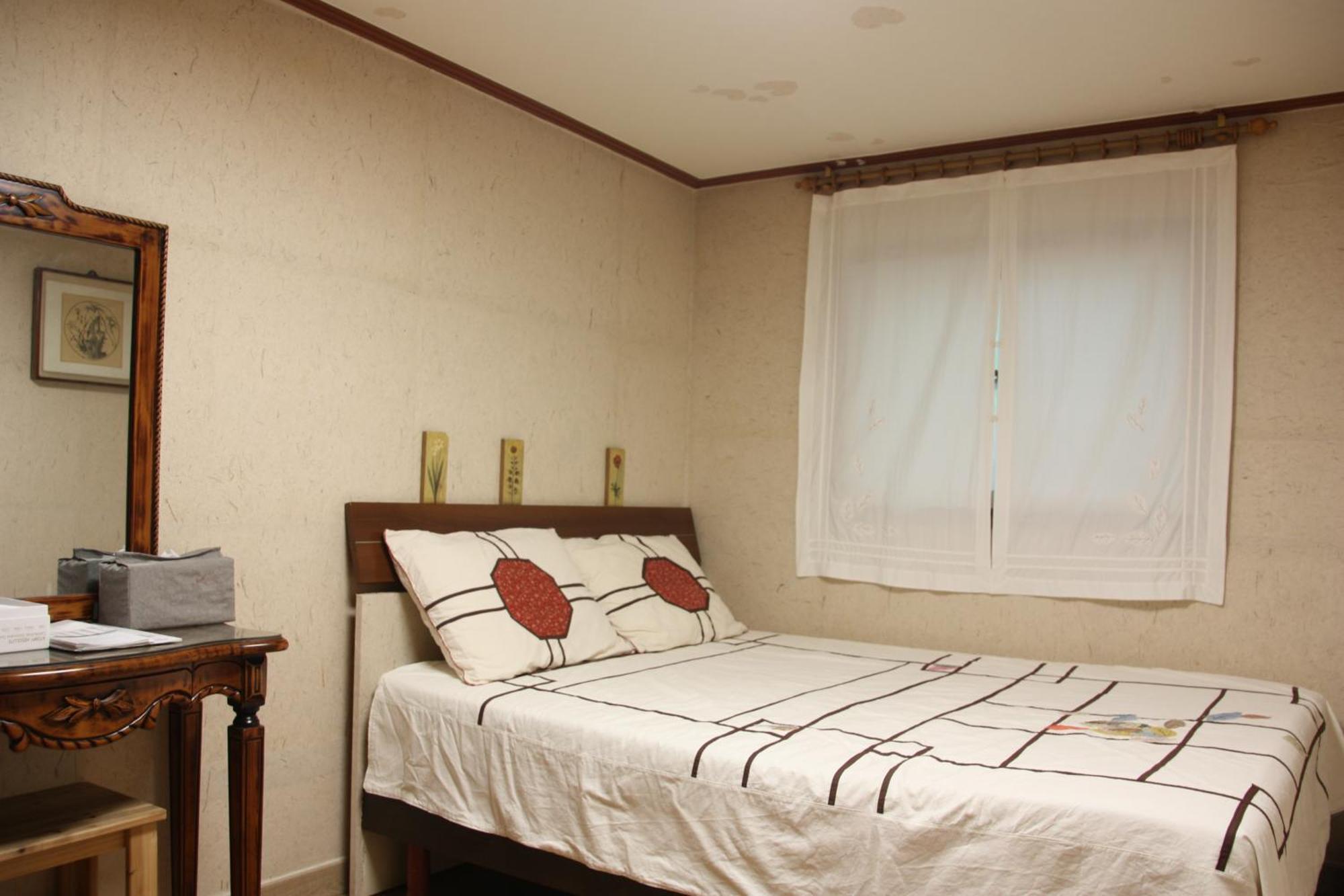 Lydia Craft Guesthouse Сеул Екстериор снимка